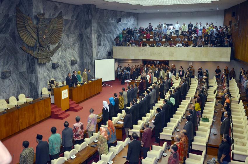 5Sidang Tandingan 001.jpg